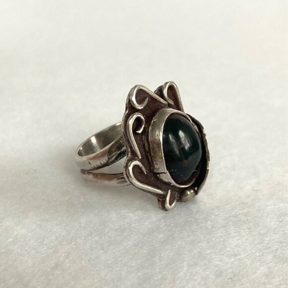 VTG Sterling Silver 925 Southwest Style Oval Deep Green Bloodstone Ring Sz 4.5 - Picture 13 of 16